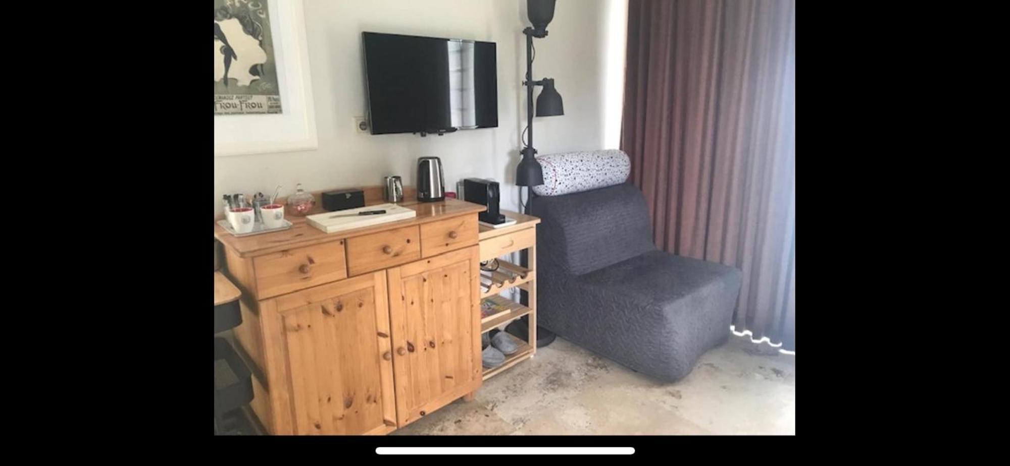 B&B Maison Saint Tropez Eindhoven Quarto foto