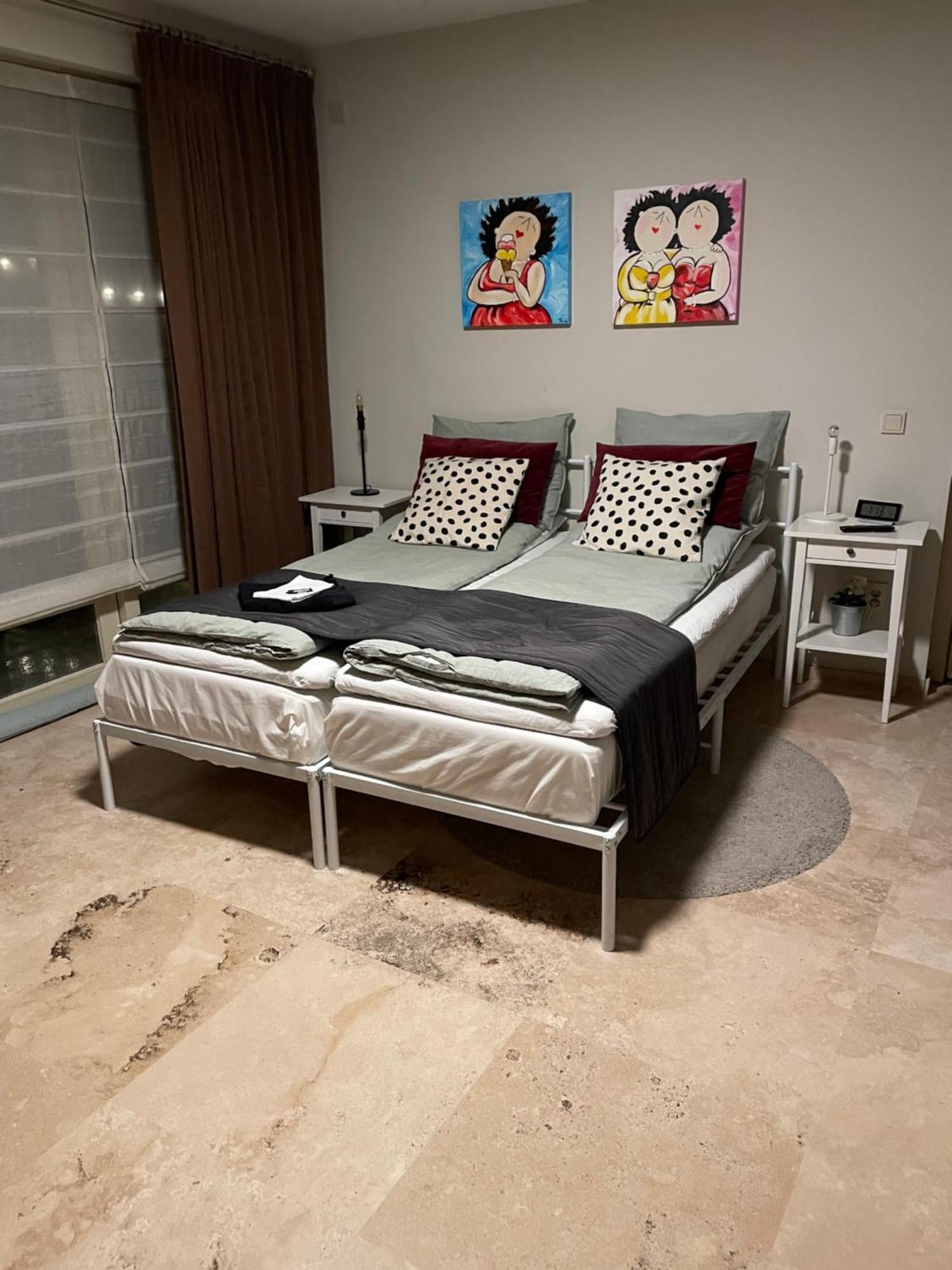 B&B Maison Saint Tropez Eindhoven Quarto foto